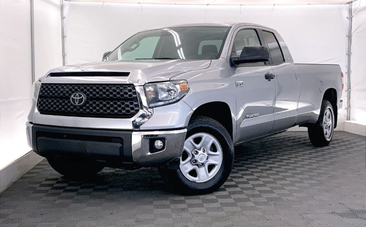 2020 Toyota Tundra SR5's photo