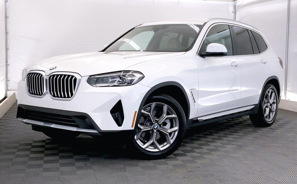 2024 BMW X3 30i's photo