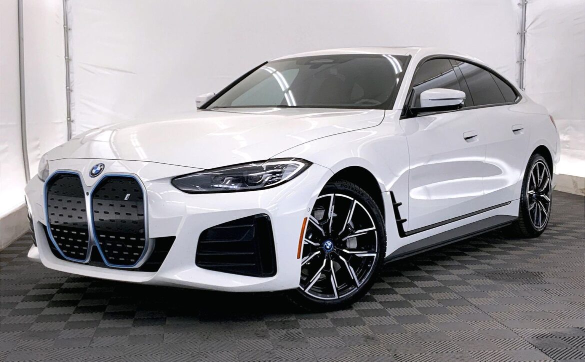 2022 BMW i4 Base's photo